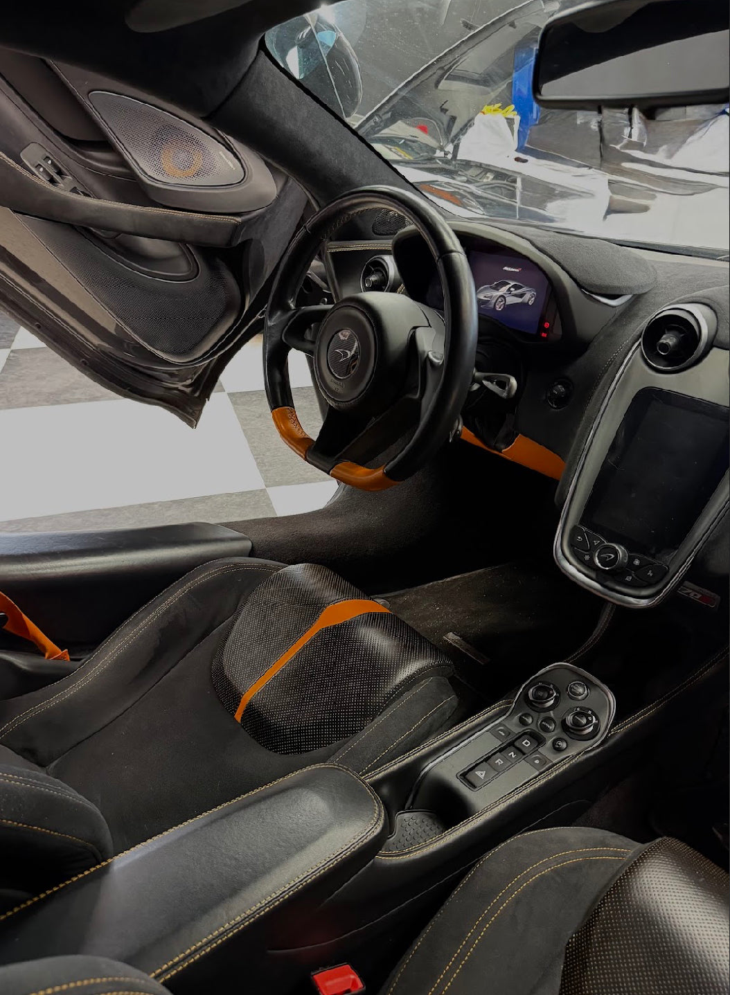 McLaren 570