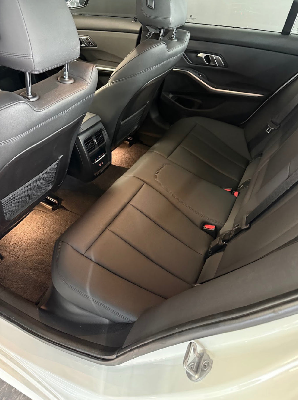 BMW 330i