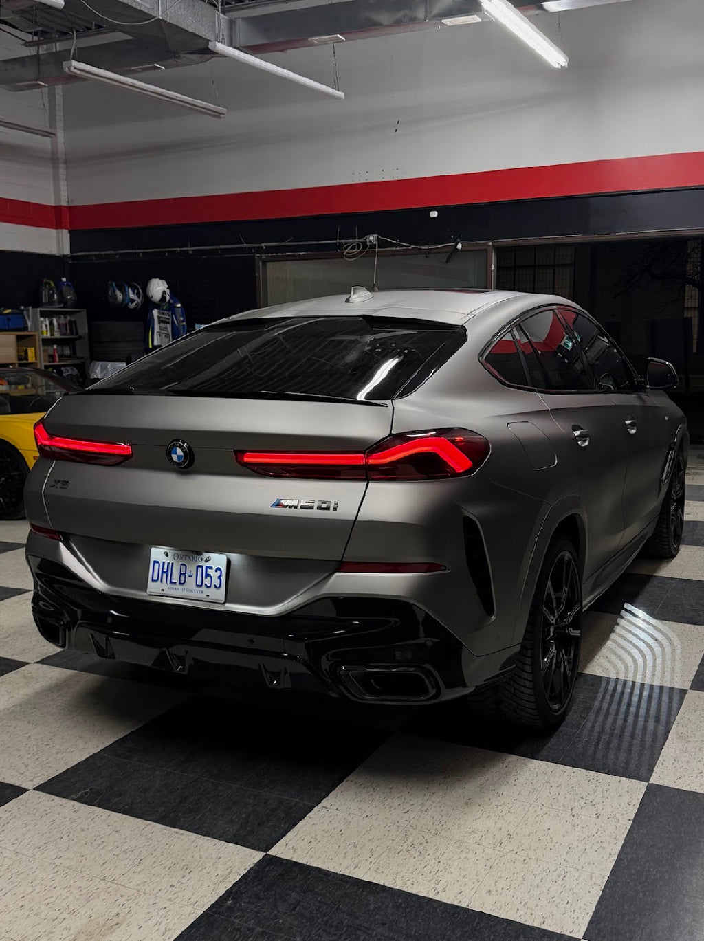 BMW X6 M50i